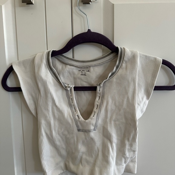 Urban Outfitters out from under go for gold top white xs/s - Picture 2 of 2